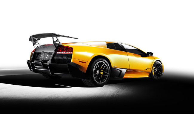 Video: Building the 670 hp Lamborghini Murcielago LP670-4 SV