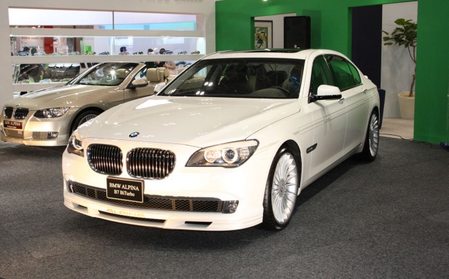 ALPINA B7 Bi-Turbo LWB debuts at the Tokyo Motor Show (Video)