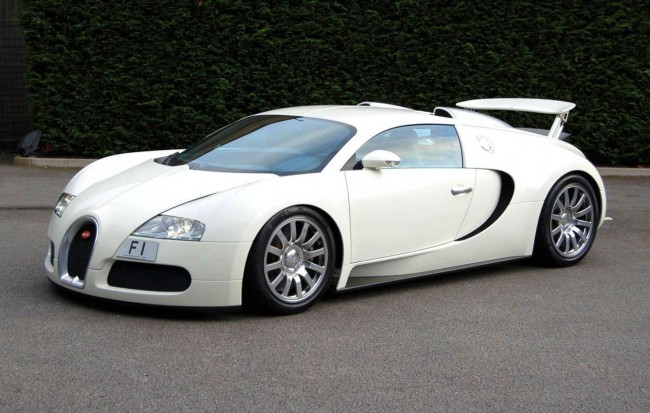 Bugatti Veyron with F1 number plate will appear at MPH Show