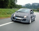 twingo v8 trophy 2 155x125  Renault Twingo Trophy with mid mounted V8