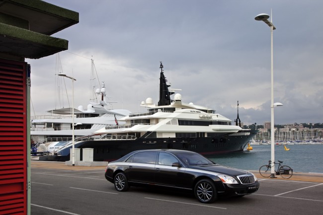 Luxury alert! Maybach Zeppelin – new mega gallery