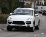 2011 Porsche Cayenne 2 155x125 2011 BMW M5