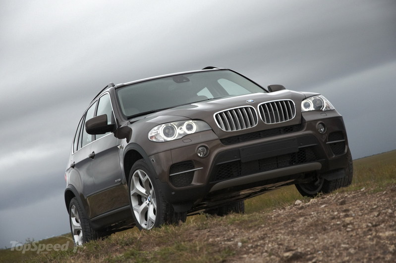 2011-bmw-x5-179_800x0w