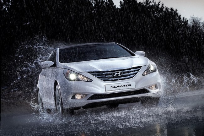 Hyundai unveils Russian market Sonata sedan