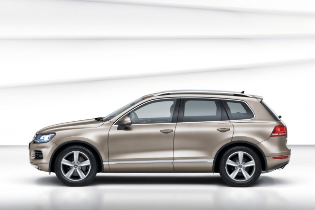 Upcoming VW Touareg R to be powered by the same V8 engine as the upcoming Audi S8