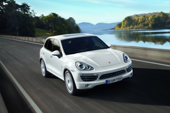 Porsche Cayenne S 2011. 2011 Porsche Cayenne S Hybrid