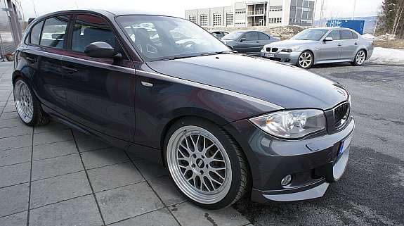 Bmw 1m 2011. BMW 1M Hatchback with M3