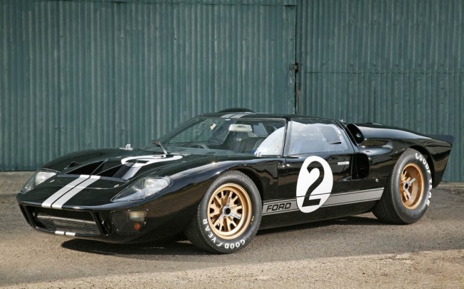 Ford GT40 Race Car
